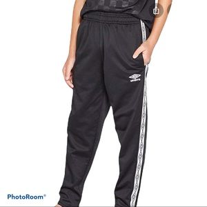 Umbro Boys Double Diamond Black Joggers Training Pants Size 12